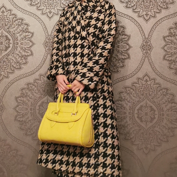 Alexander McQueen top handle leather bag - Picture 2 of 8